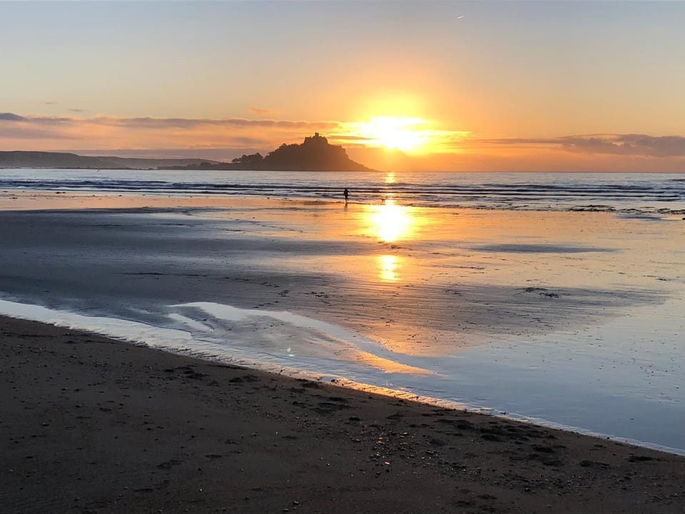Nearby landmark, View (from property/room), Beach, Sunrise