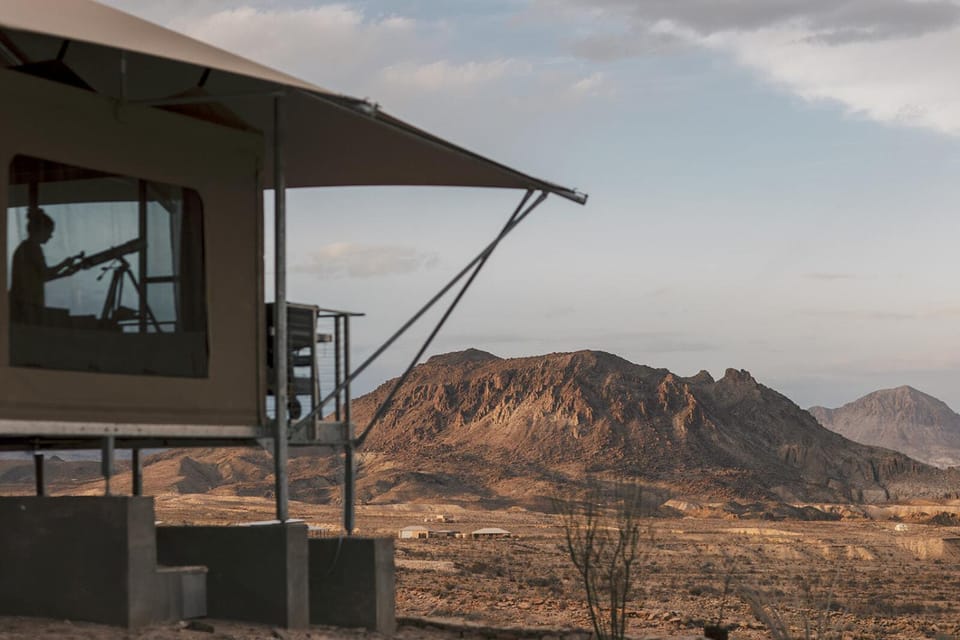 Facade/entrance, View (from property/room), Landmark view, Mountain view