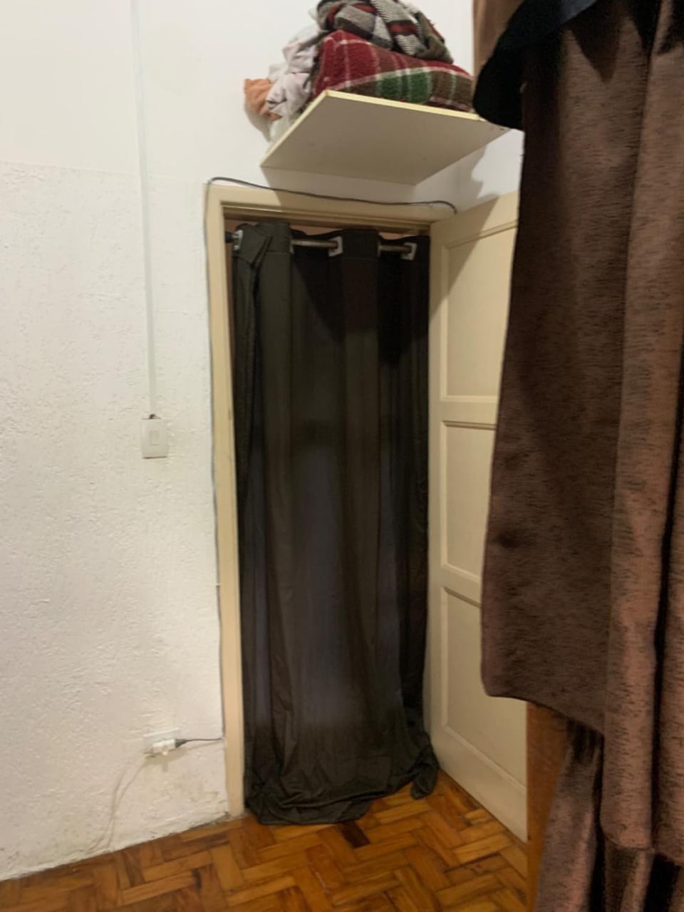Toilet, Bedroom