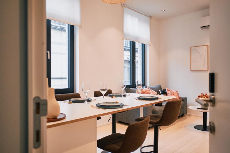 Living room, kitchen