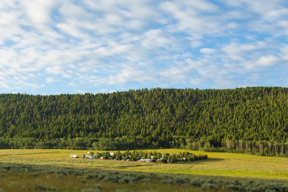 Natural landscape, Mountain view, Area and facilities