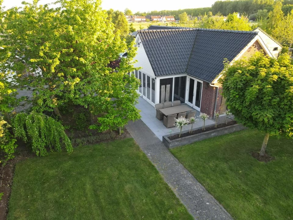 Gastenverblijf bij de Buuren Bed and Breakfast in Zeeland, Netherlands