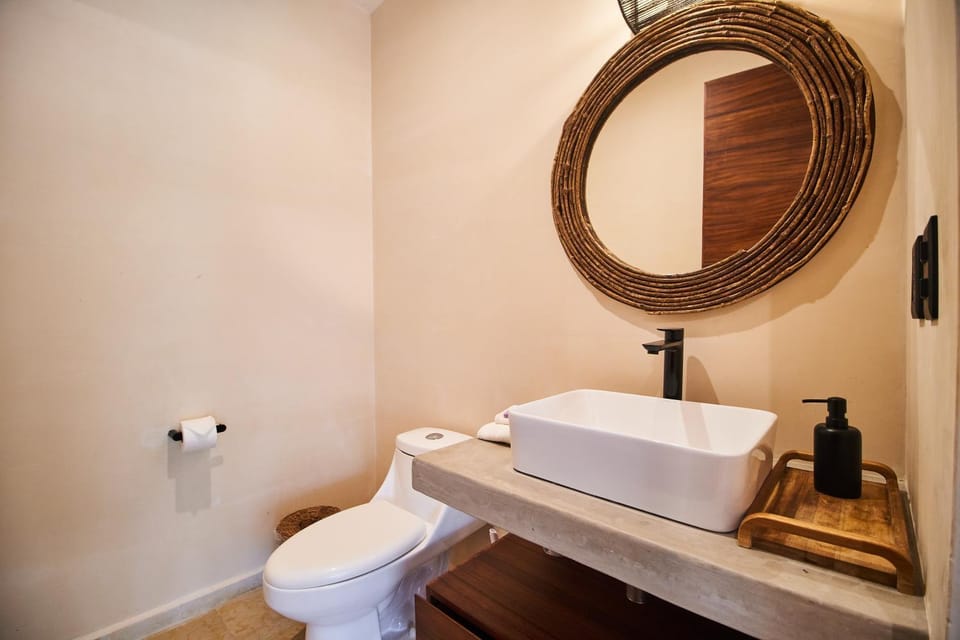 Toilet, Bathroom