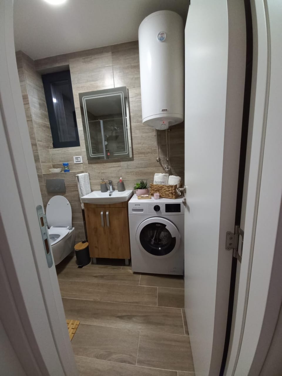 Bathroom, washing machine