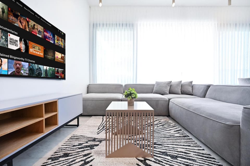 TV and multimedia, Living room, Seating area