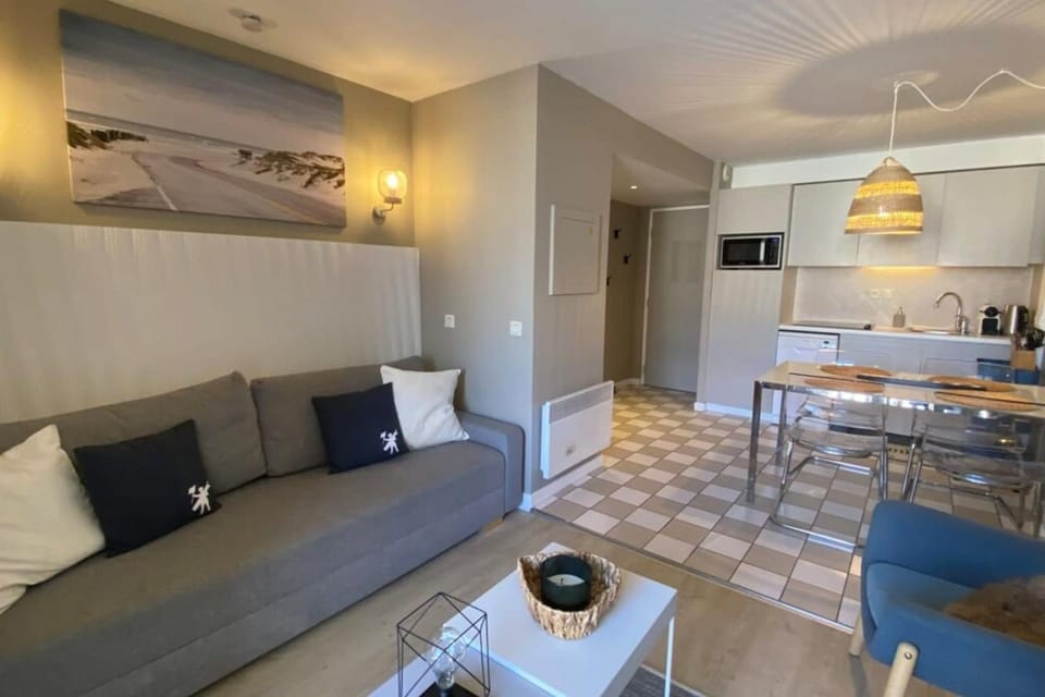 Très bel appt 6 pers avec piscine sauf janvier tennis et parking 202 Apartment in Hauts-de-France