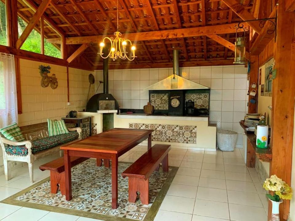 BBQ facilities, Dining area