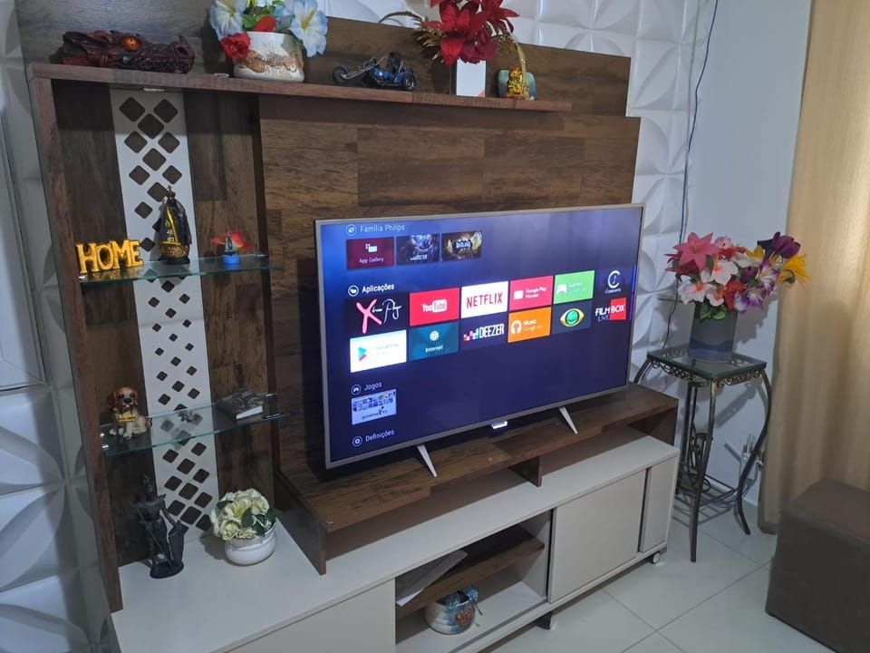 Apto em Enseada, 200 metros praia - 2 quartos com ar condicionado - 6 hospedes Apartment in State of São Paulo
