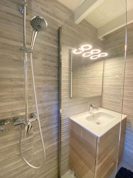 Le Chalet 102. 3 chambres. Terrasse. Parking. wifi Apartment in Cauterets