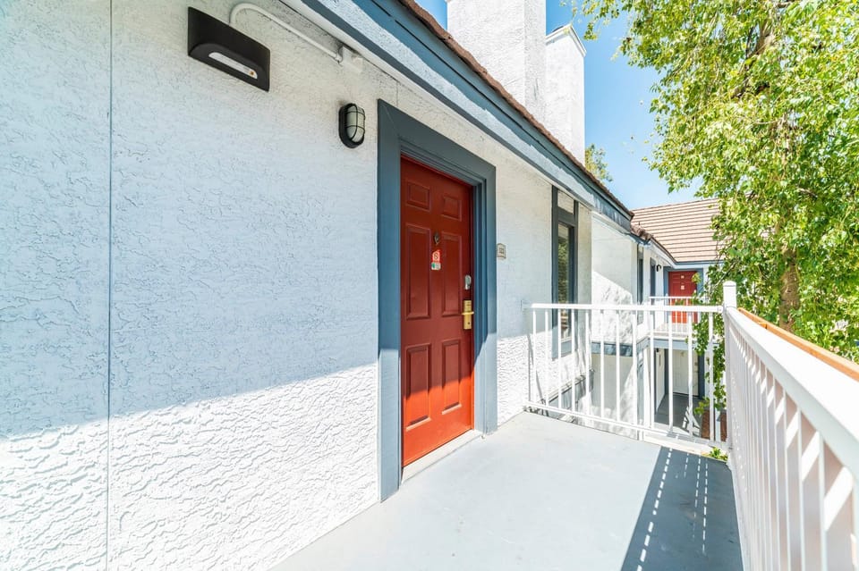 Metro Phoenix Extended Stay - Phoenix Apartment in Phoenix