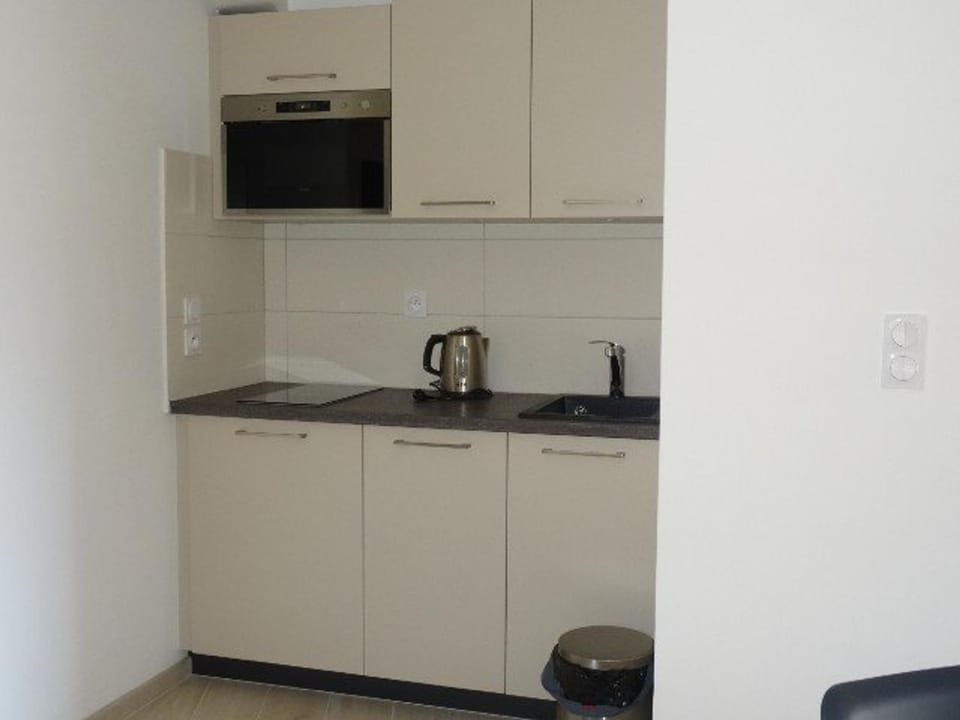 Hyères : Appart 4 pers marina climatisé avec garage - FR-1-335-162 Apartment in Hyères