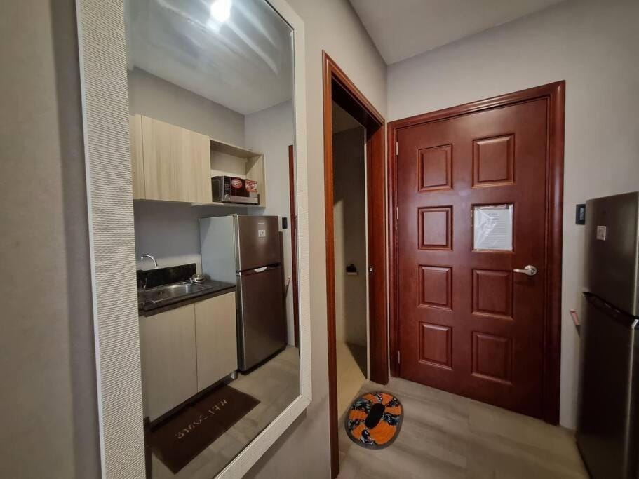 Cozy studio 5 min walk from Ayala, Cebu Business Park Apartment in Lapu-Lapu City