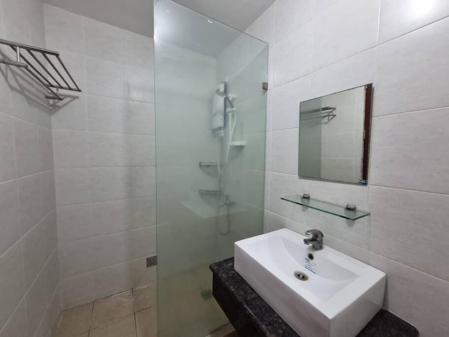 Cozy studio 5 min walk from Ayala, Cebu Business Park Apartment in Lapu-Lapu City