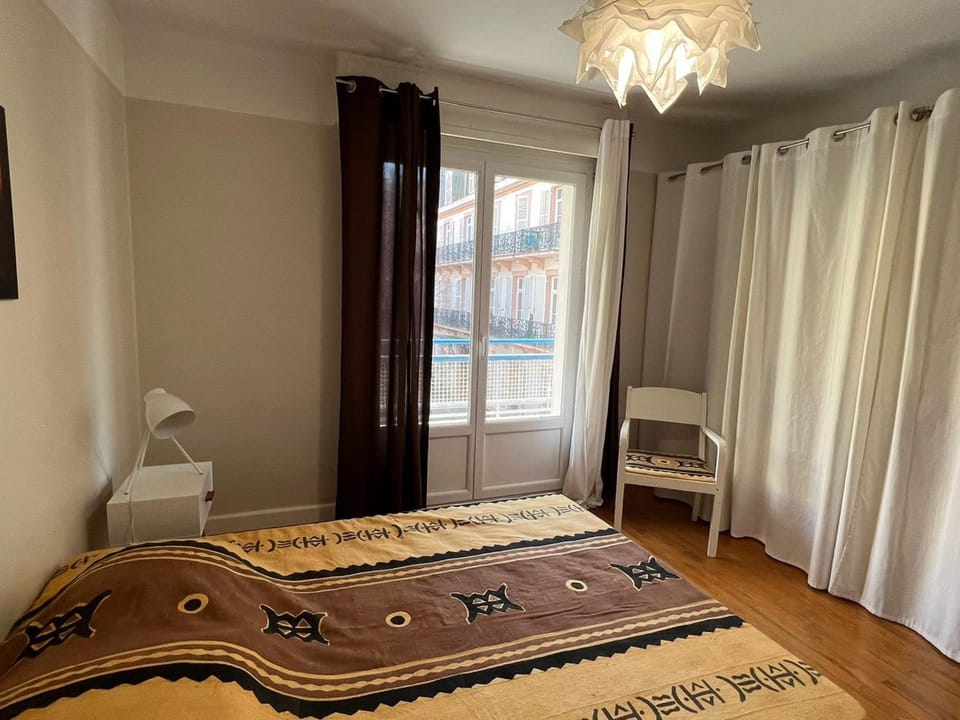 T3 Confortable Centre Aix-les-Bains, Parking, Animaux Adm. - FR-1-555-81 Apartment in Aix-les-Bains