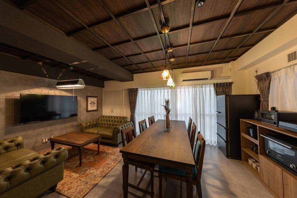 Living room, Dining area