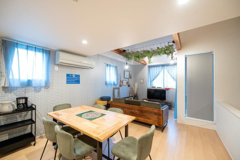 Dining area, air conditioner