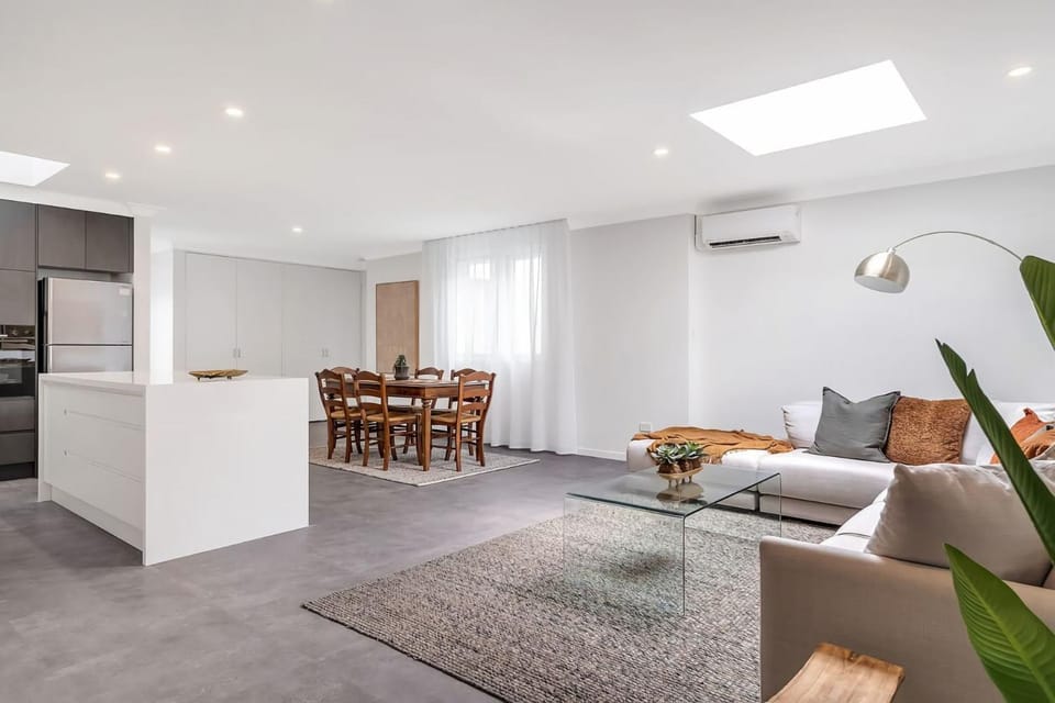Balmain Harbour Hideaway Apartment in Sydney