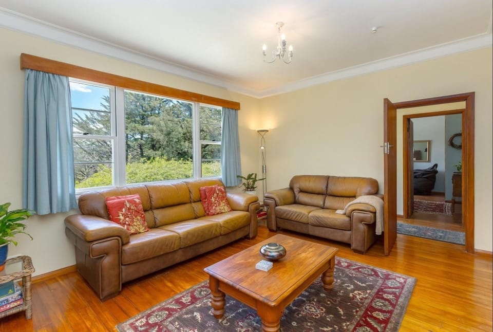 Tinui Food Forest Cottage House in Wellington Region