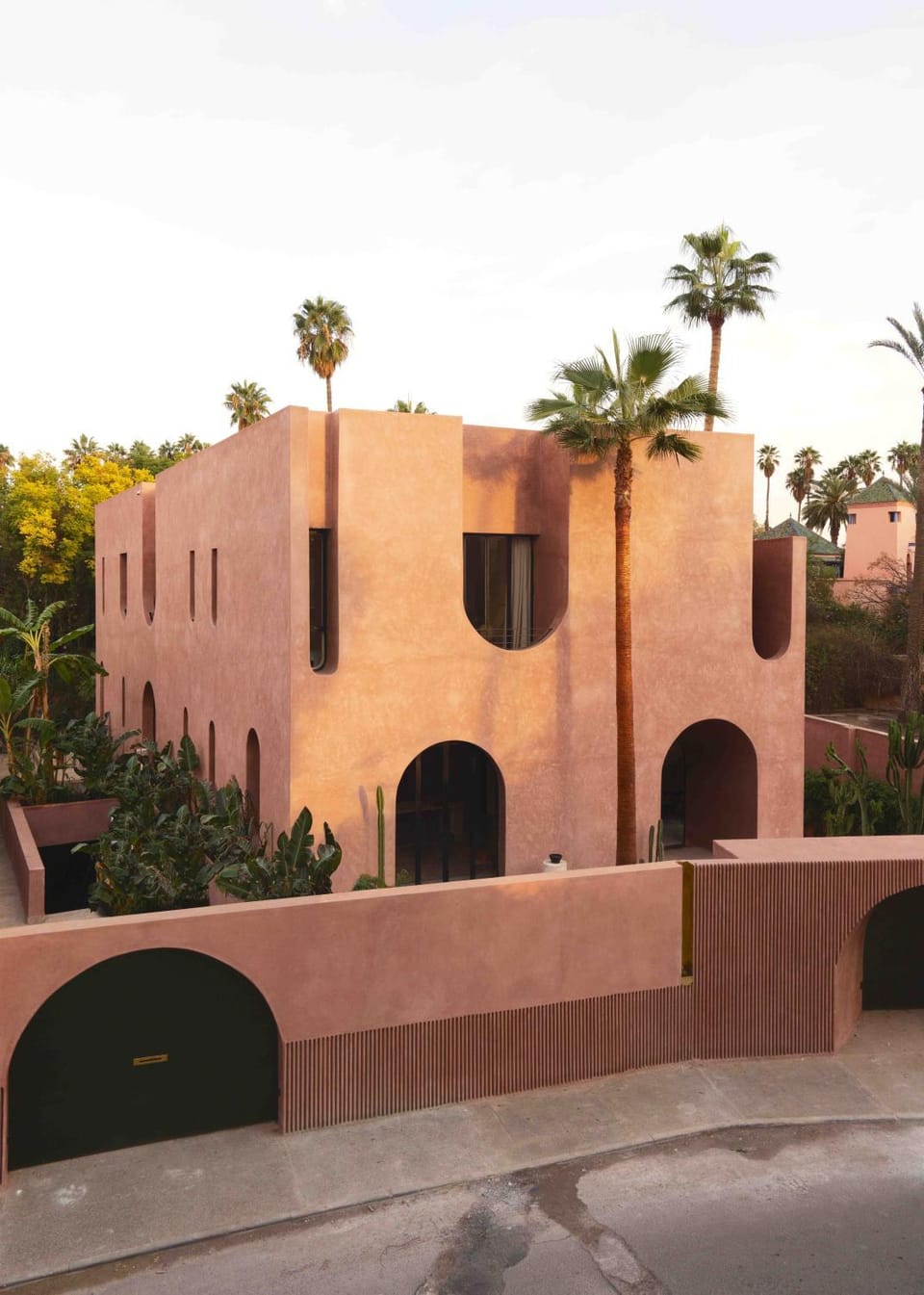Facade/entrance, Off site