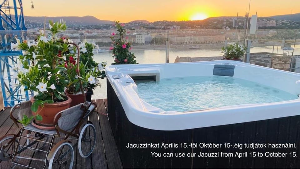 Hot Tub, Pool view, Sunset