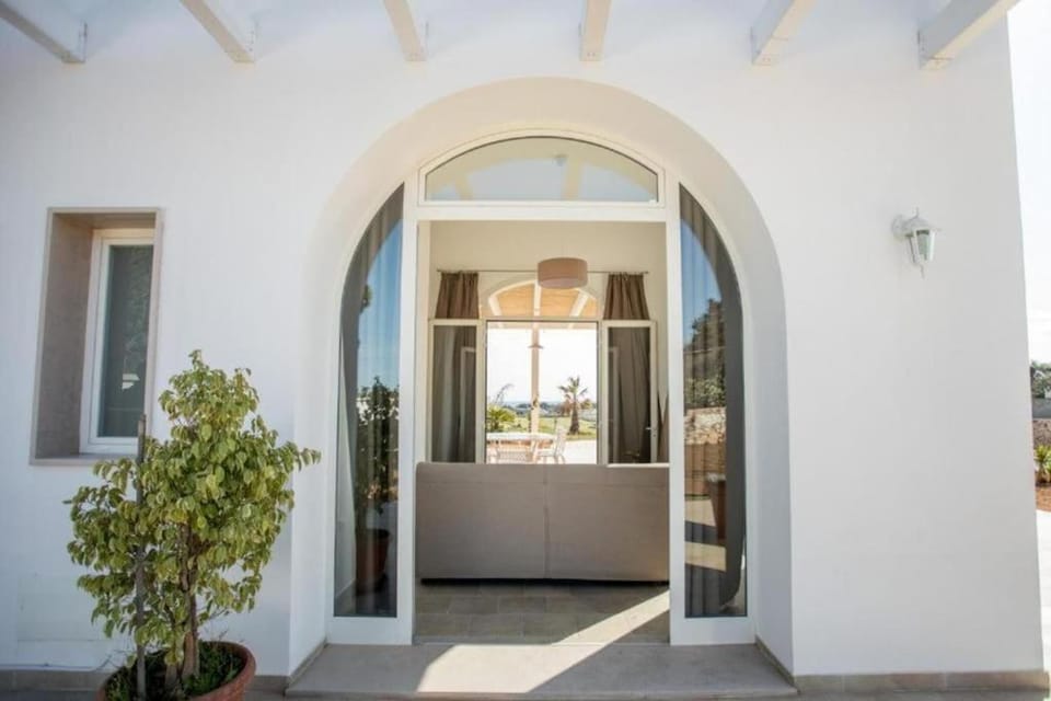 Villa Rebecca Villa in Torre Lapillo
