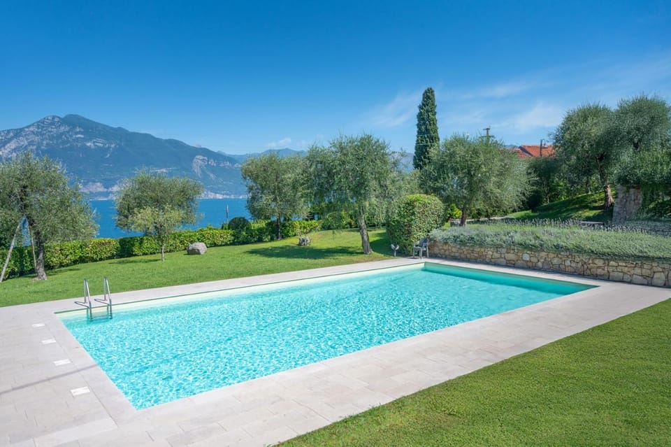 ApartmentsGarda - PAI SOL Residence Apartment in San Zeno di Montagna