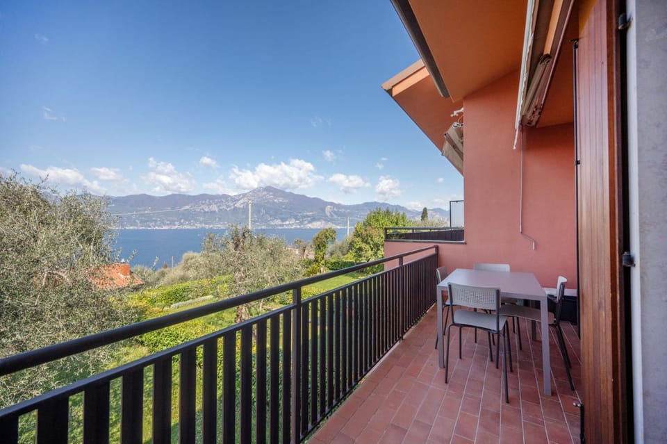 ApartmentsGarda - PAI SOL Residence Apartment in San Zeno di Montagna