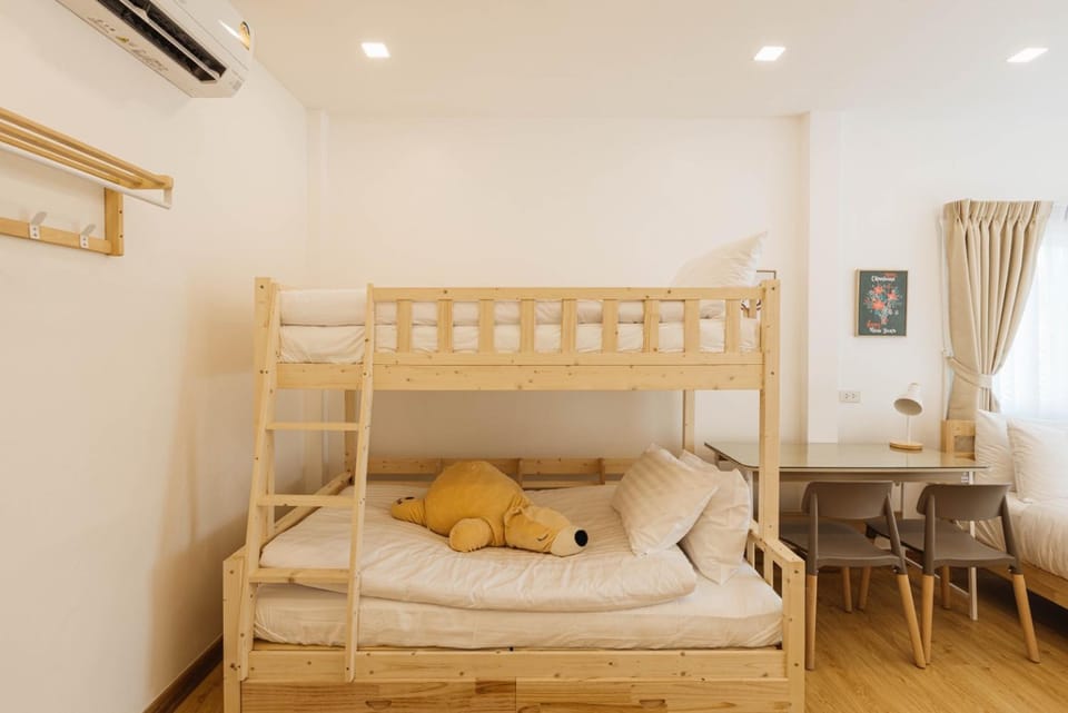 Photo of the whole room, bunk bed