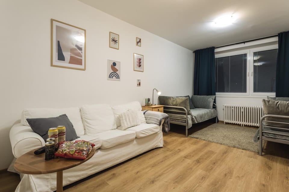 Seating area, Bedroom