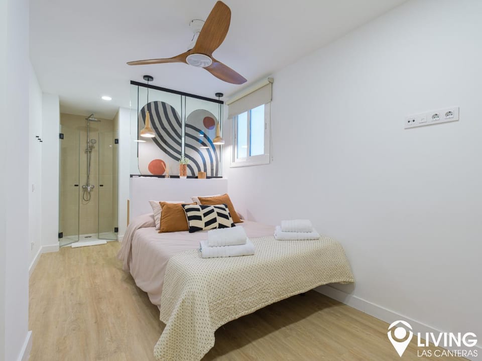 Shower, Bed, Bathroom, Bedroom