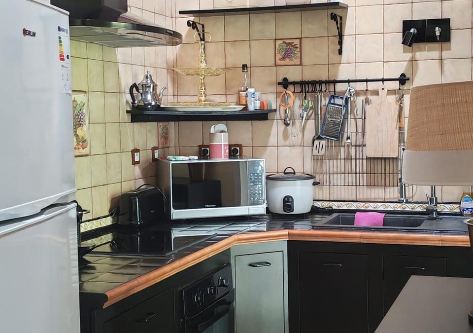 dishwasher, oven, stove, kitchen