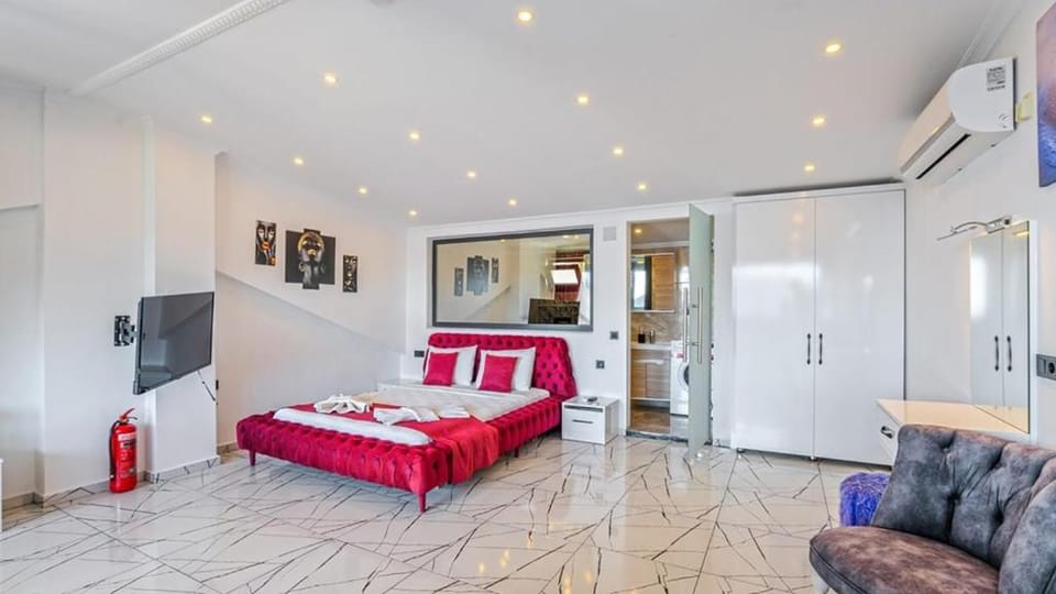 Bed, Photo of the whole room, Bedroom, towels, wardrobe, air conditioner