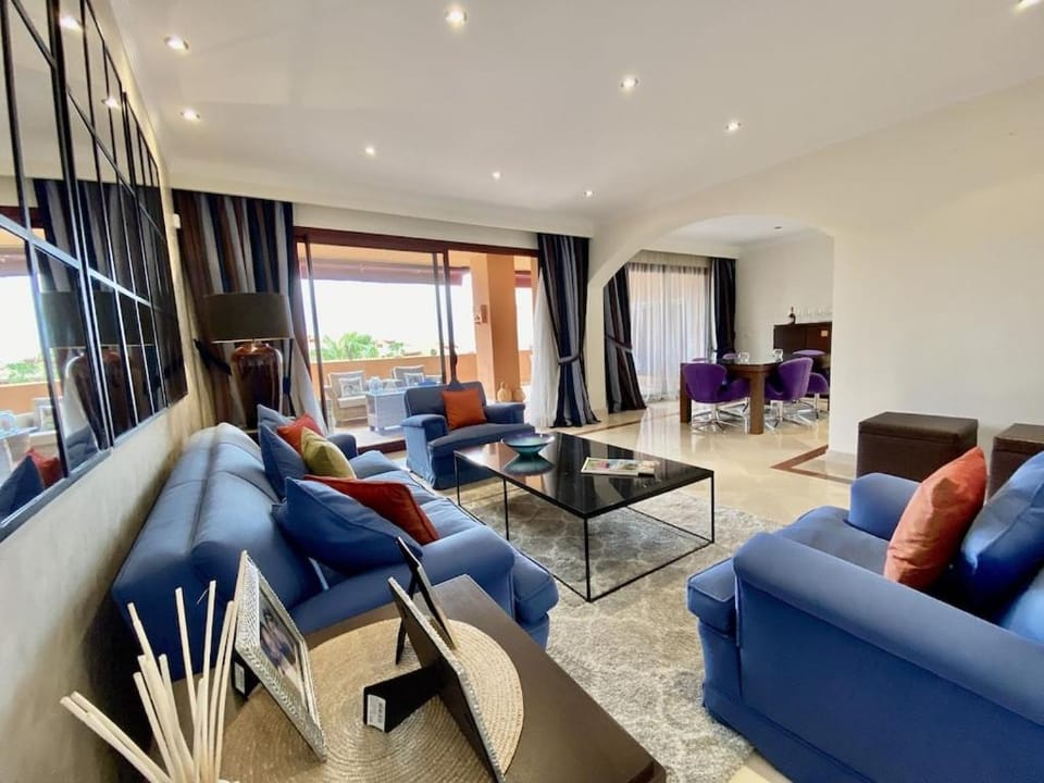 Beautiful 5 * Penthouse very near the beach Apartment in Marbella