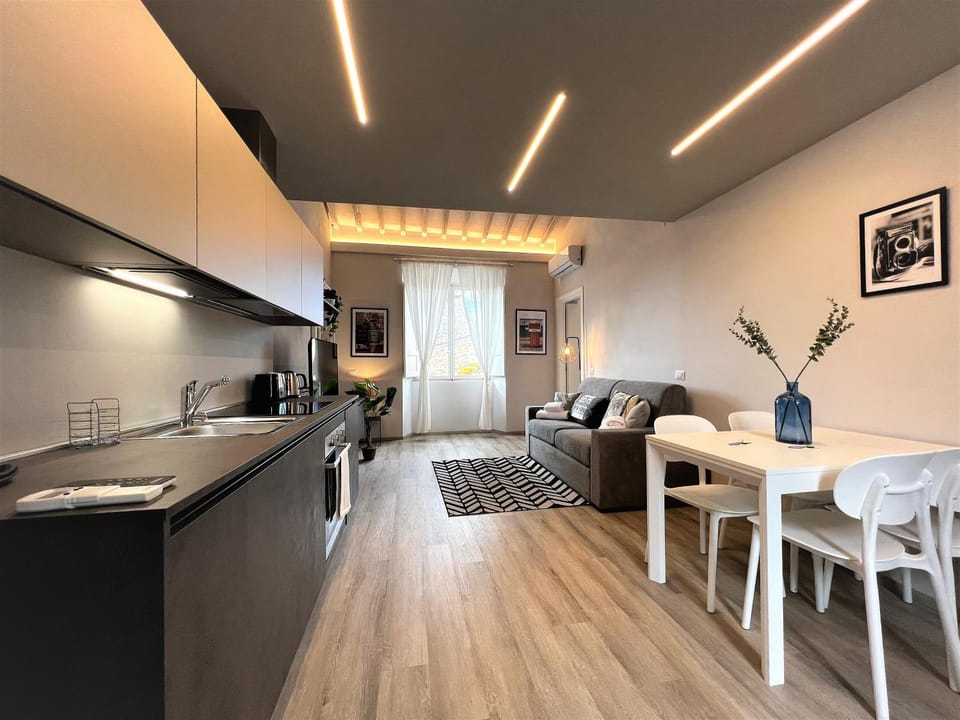 Kitchen or kitchenette, Living room, Dining area