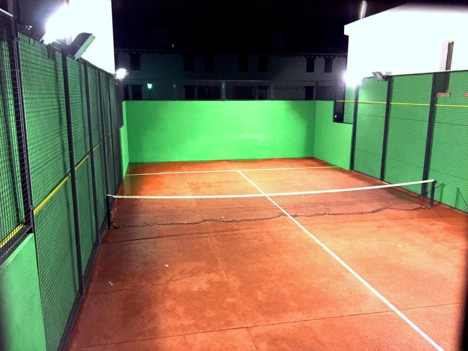 Tennis court