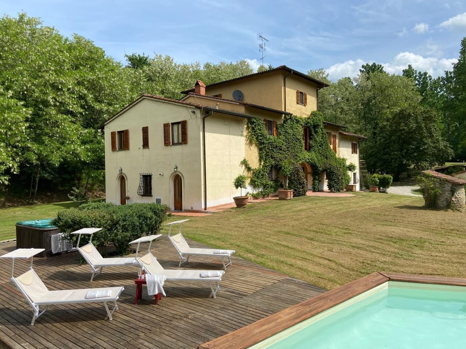 Property building, Garden, Garden view, Pool view, Swimming pool