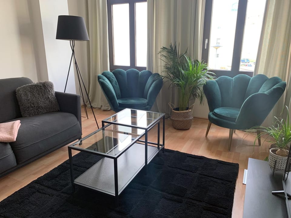 Living room, Photo of the whole room, Seating area, Evening entertainment