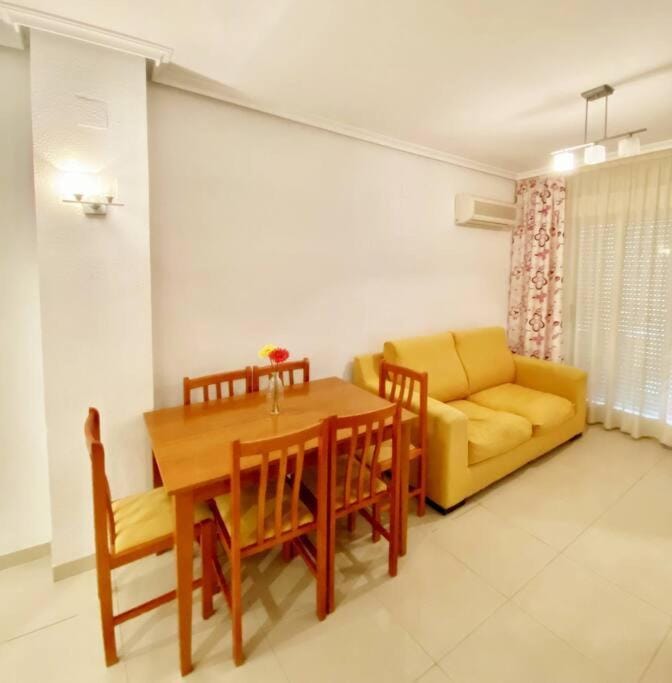 Apartamento Vacacional Vistamar REF. 021 Apartment in Valencian Community