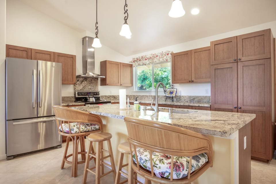 Hale Alika Anuenue - 30-Day Minimum House in Kalaoa