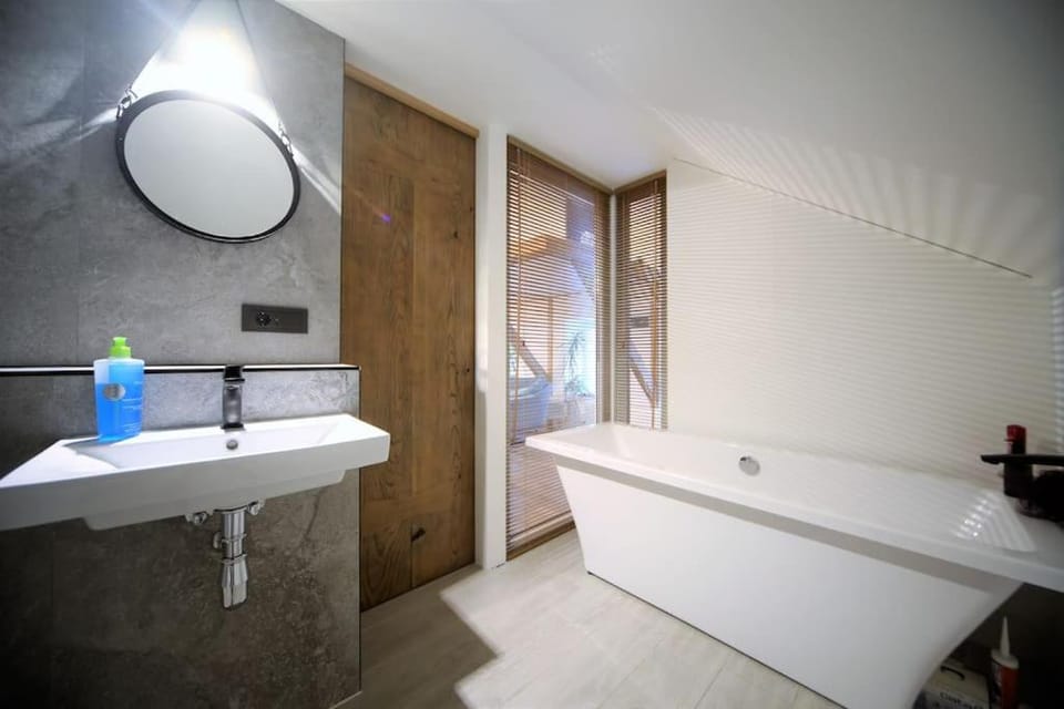 Amazing Old apt town with Balcony Apartment in Riga