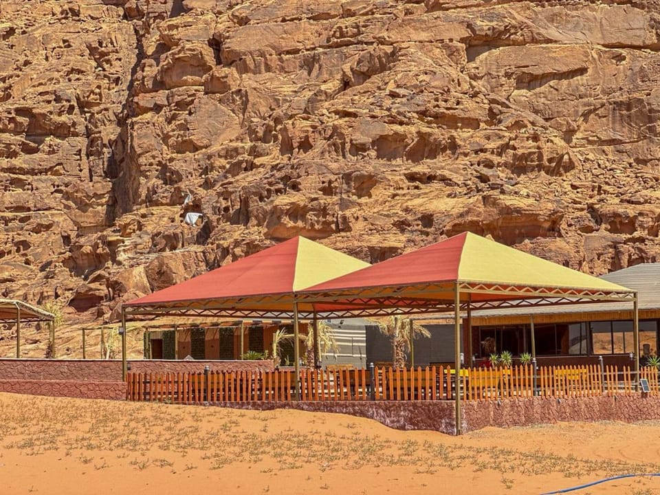 Mira Bubble Luxury Camp Luxury tent in Africa