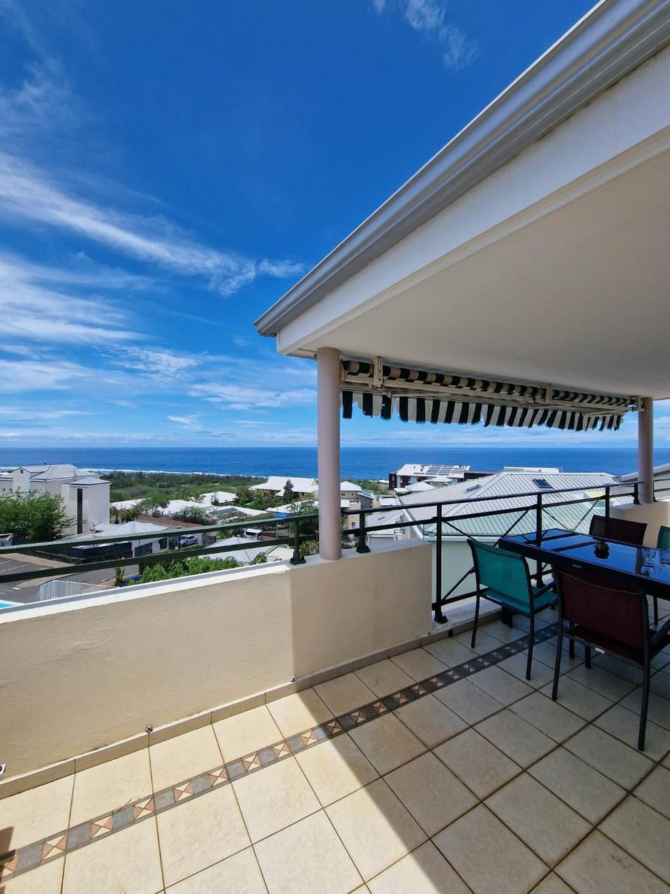Appartement Villa sur le toit, vue mer Apartment in Saint-Paul