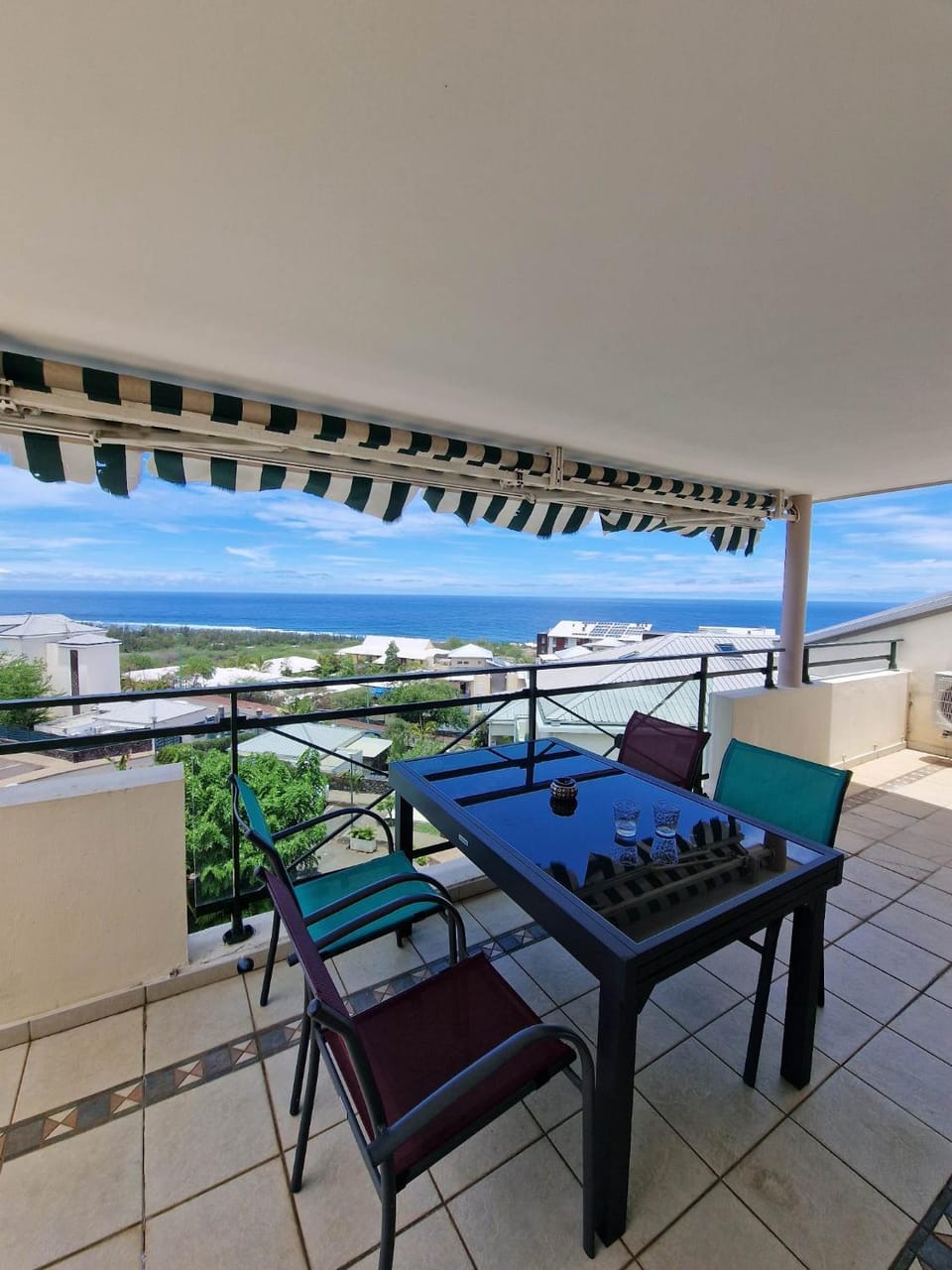 Appartement Villa sur le toit, vue mer Apartment in Saint-Paul