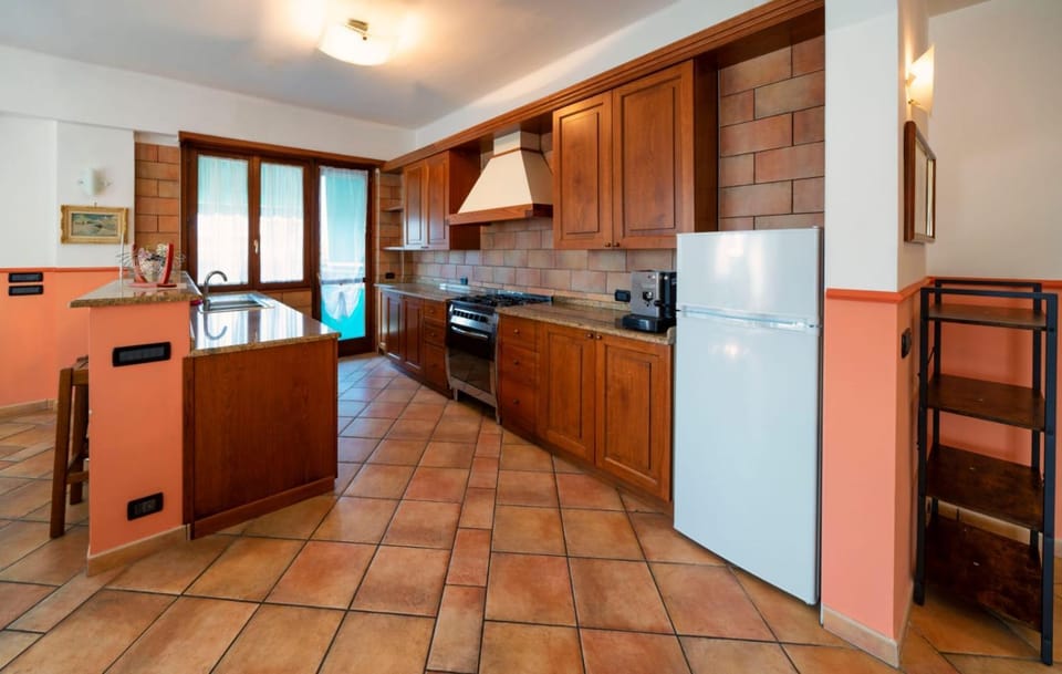Kitchen or kitchenette, minibar, pet friendly, stove