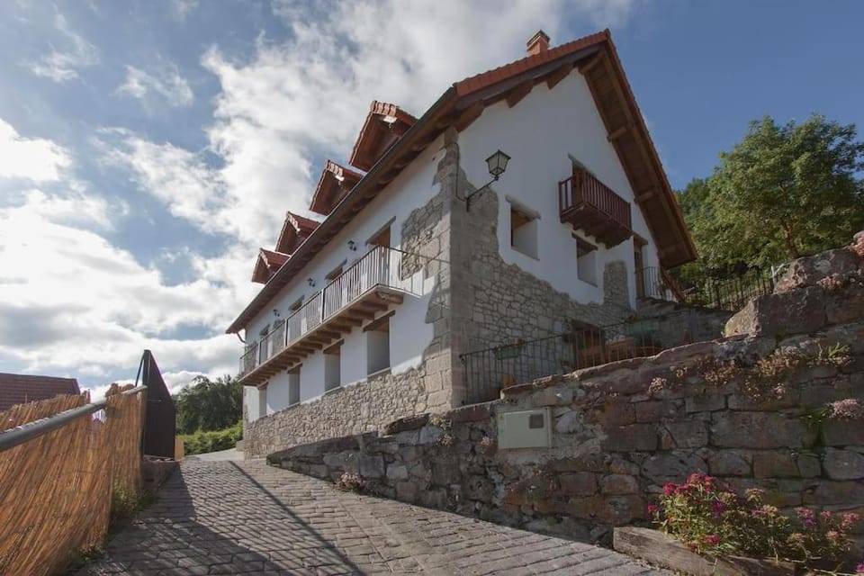 Casa rural Enekoizar House in Navarre