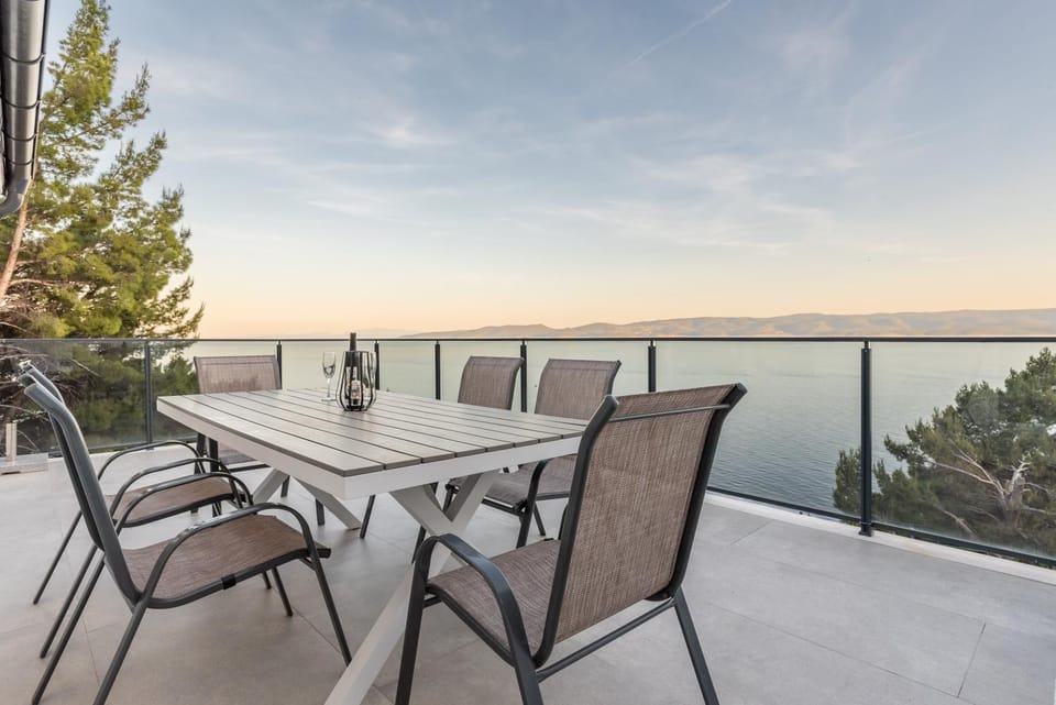 Patio, Day, Natural landscape, View (from property/room), Balcony/Terrace, Seating area, Dining area