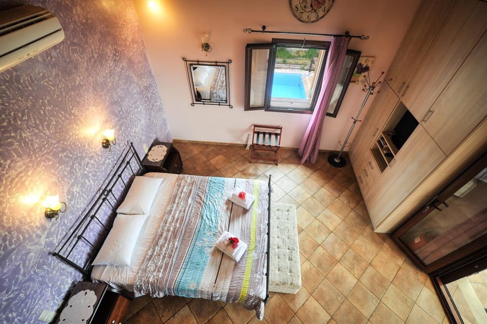 Property building, Living room, Bedroom