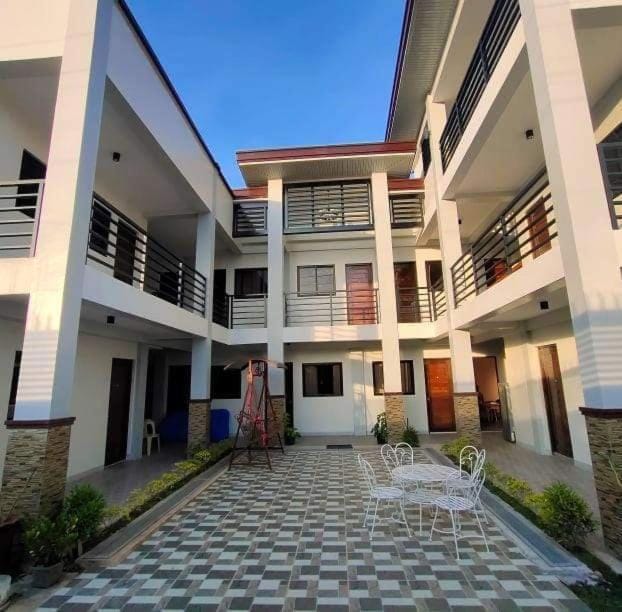 Property building, Day