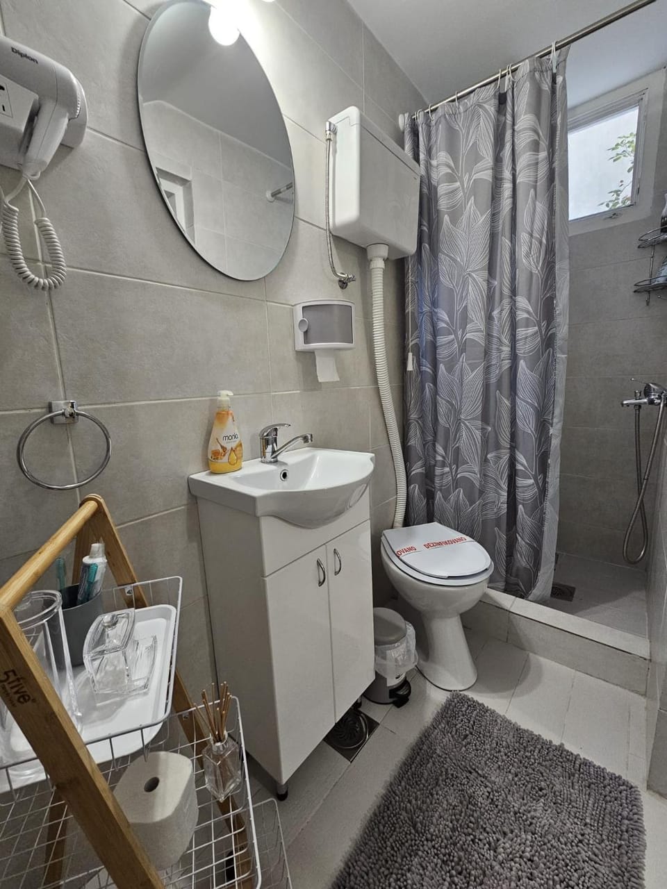 Shower, Toilet, Bathroom, heating