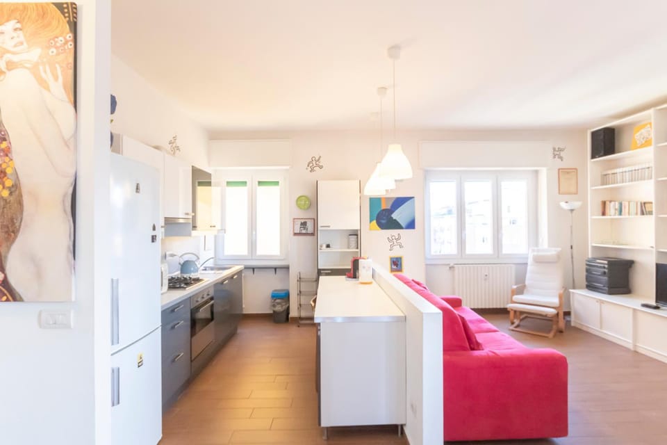 Kitchen or kitchenette, Living room
